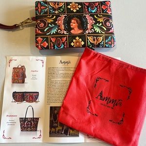 Ammia Wristlet Clutch